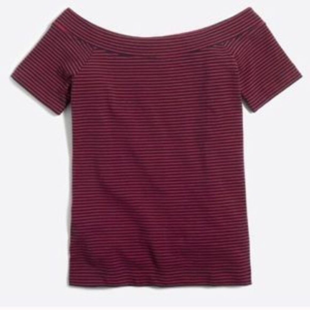 Striped off the shoulder t shirt XXS